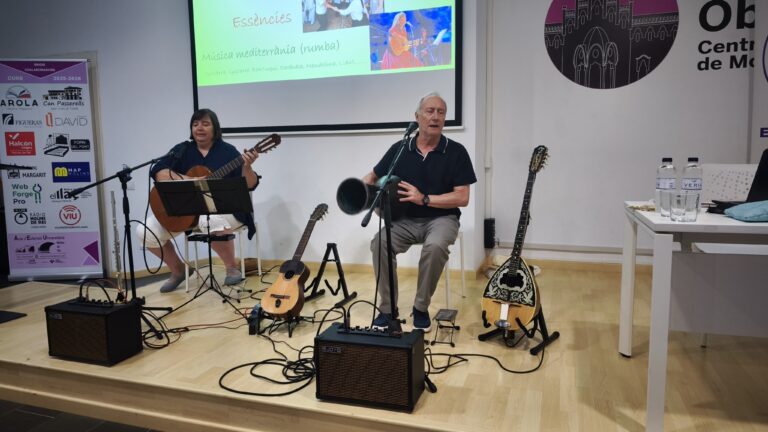 L’Aula d’Extensió Universitària de Molins de Rei tanca un curs de «Champions» amb el binomi de música i vi